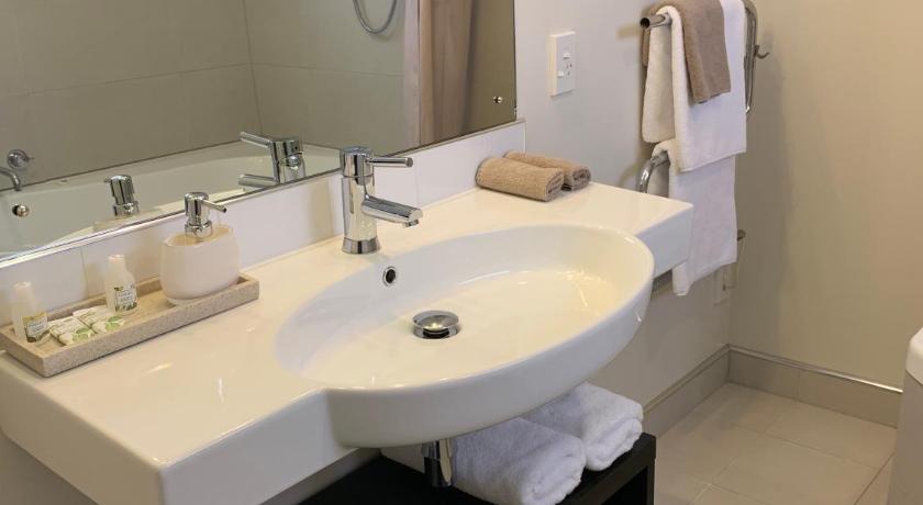 Image of Deluxe Suite 2