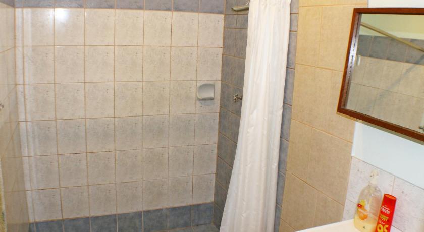 Geraldton Holiday Unit with free Streaming photo