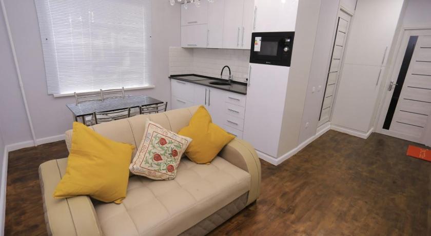 Luxury 2 bedrooms apartment walking distance from Gur-Emir — Hotel in Samarkand