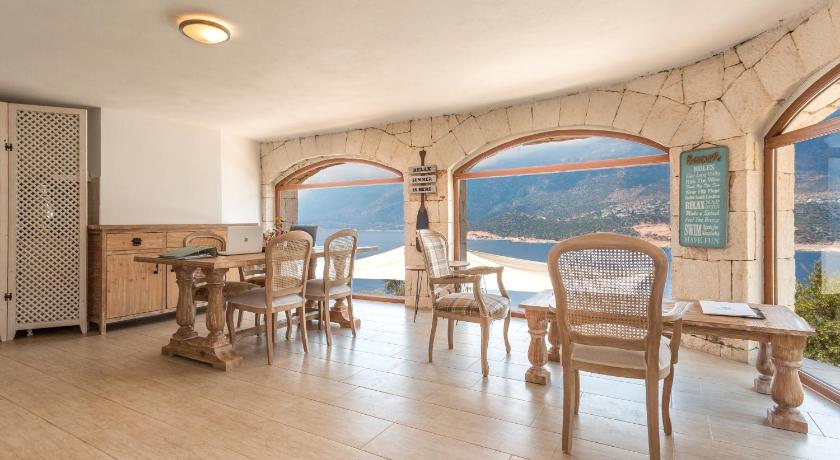 Hillcity Hotel - image 3