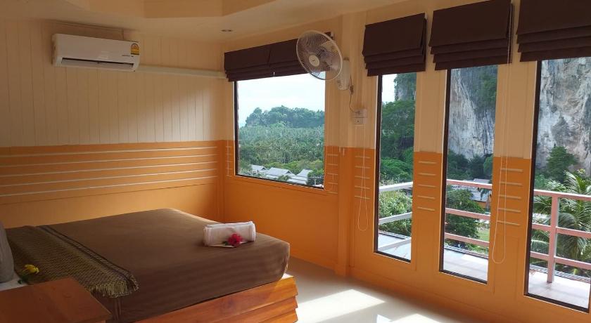 Image of Double Room with Mountain View 15