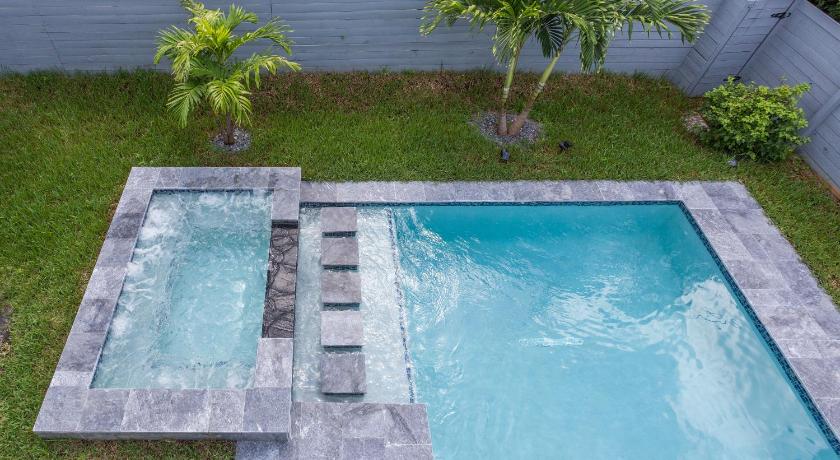 CASA HERMES Wilton Manor - Gay Guesthouse photo