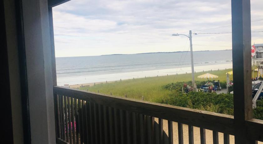 The Skylark Beach Inn photo