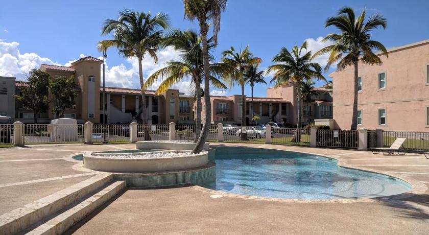 Mariposa Beach House — Hotel in Humacao