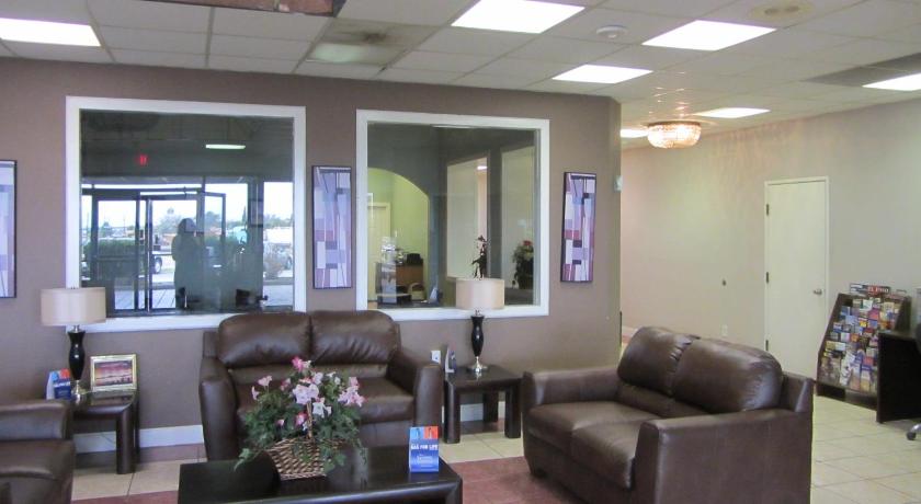 Travelodge by Wyndham Odessa photo