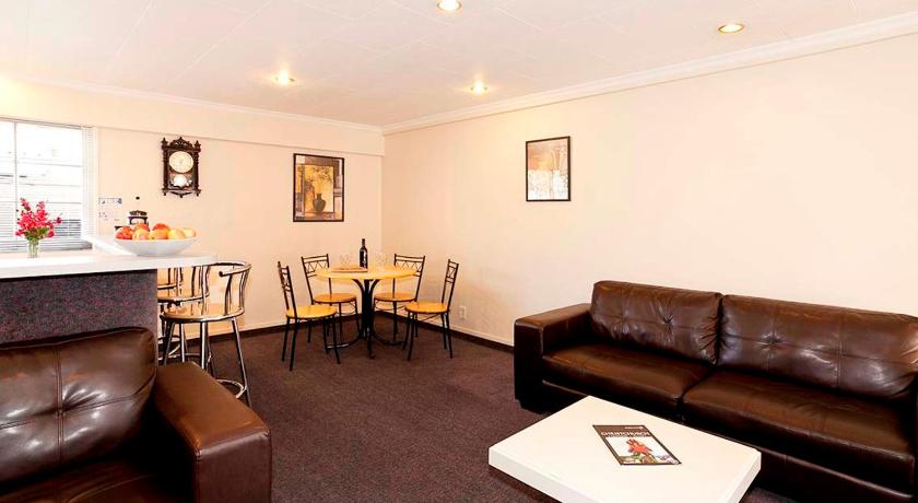 Image of Three Bedroom Apartment 8