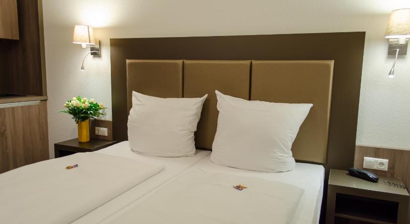 City Hotel Wiesbaden photo