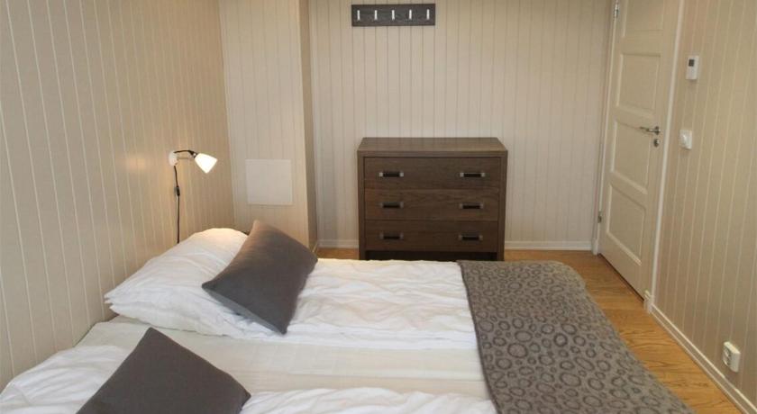 Image of Four-Bedroom Apartment with Sauna (8 Adults) 7
