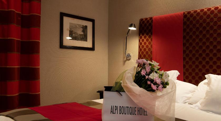 Alpi Hotel