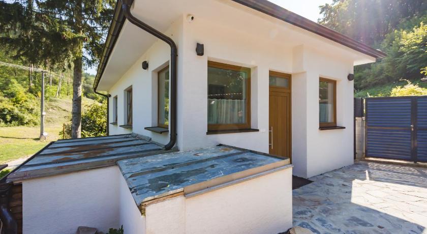 HOLIDAY HOME BODONA photo