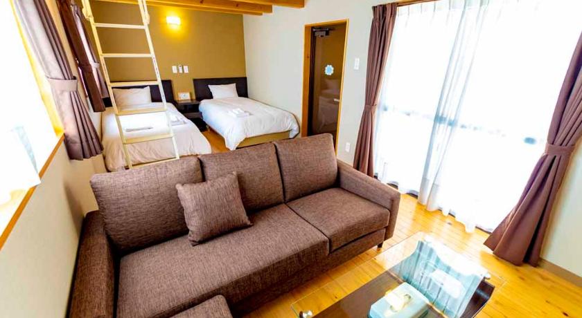 Okinawa Island Beach Resorts Hotel KALAKAUA 2-Star Hotel lobby