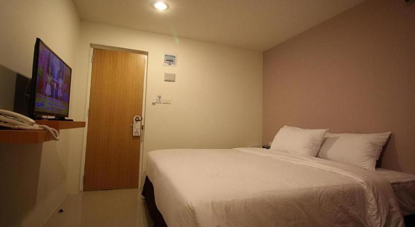 Image of Compact Double Room 0