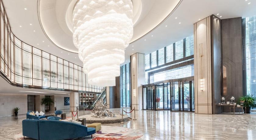 Auto City Ruili Hotel - image 11