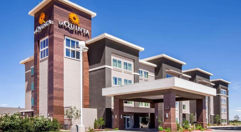 La Quinta Inn & Suites by Wyndham Odessa North photo