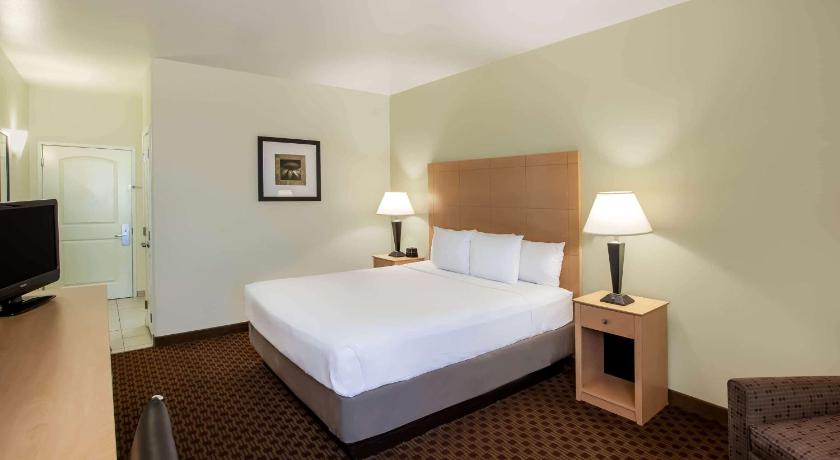 La Quinta Inn & Suites by Wyndham Odessa North