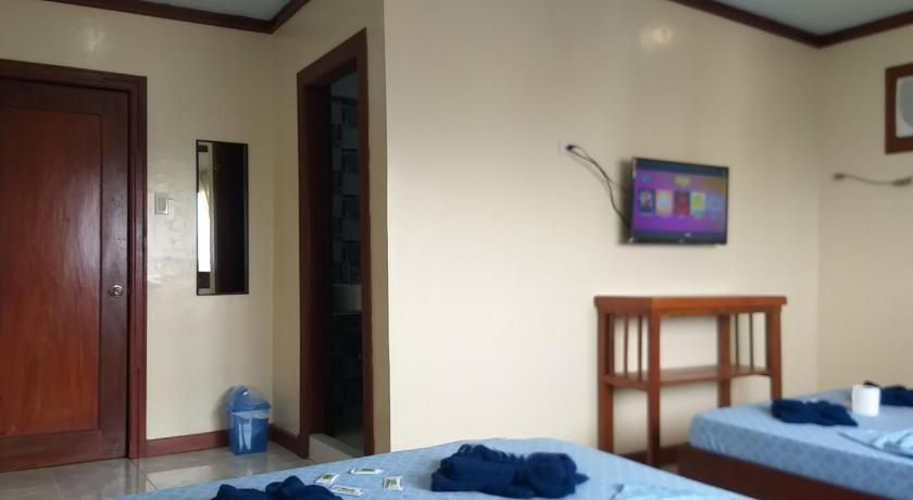 Image of Superior Quadruple Room 6