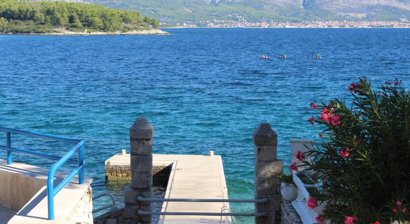 Beach Apartment Jakobus — Hotel in Korcula
