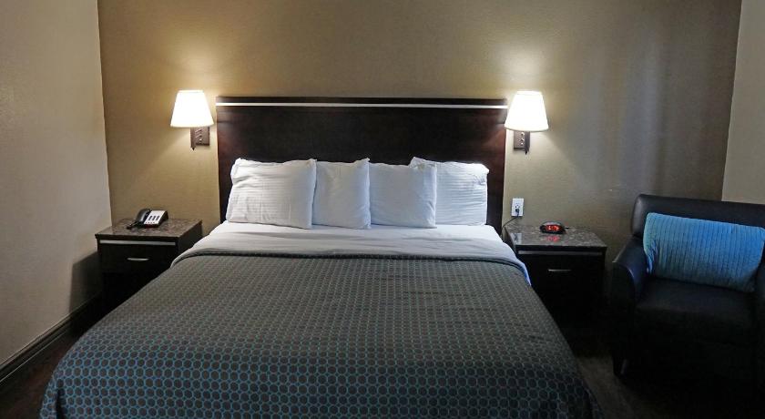 Hawthorne Plaza Inn Near LAX photo