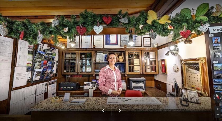 Hotel Tripic, restaurant and pizzeria photo