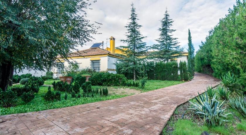 Casa Elizabeth — Hotel in Mairena del Aljarafe