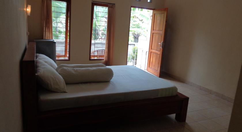 Sintya Homestay photo