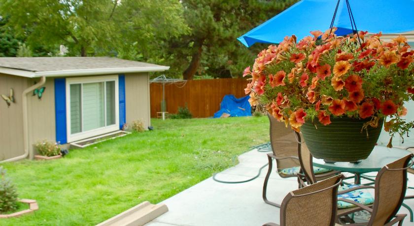 Denver Denver Blue Bear Den 3BR 2BA & Spa 5-Star Accommodation room