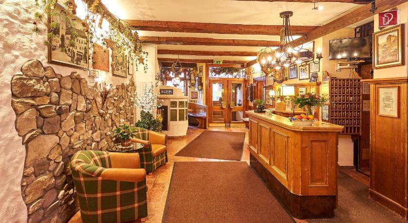 Hotel Lebzelter photo