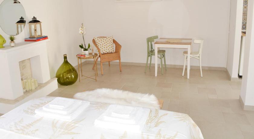 Casa Albicocca. In the heart of the old town. - image 9