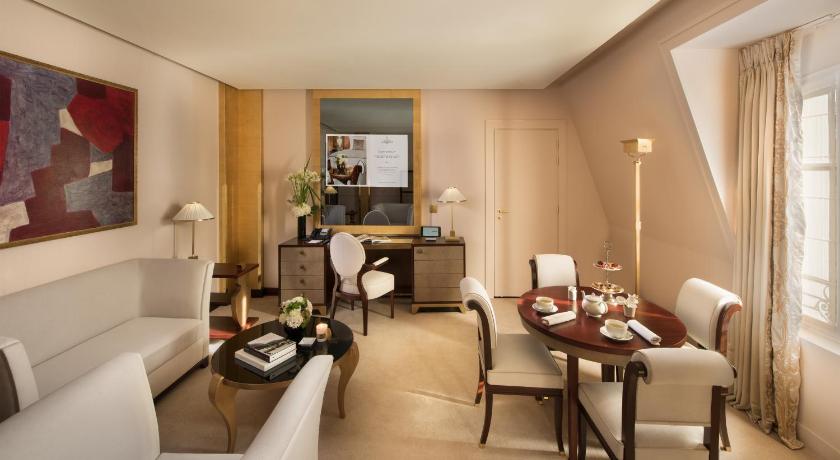 Hotel Barriere Le Fouquet's Paris