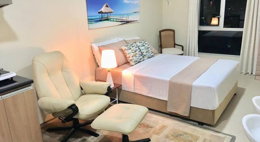 t27 Flr Condo 1 @ IT Park Avida Riala 300MBPS WIFI photo