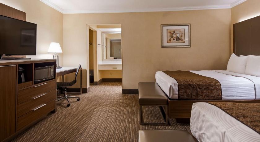 รูปของ2 double beds, nonsmoking 1