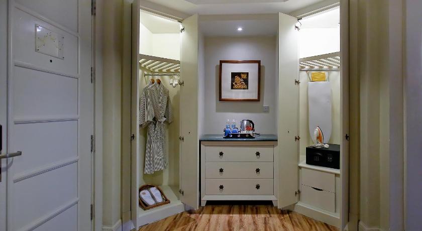 Image of Magellan Club Sea View King 11
