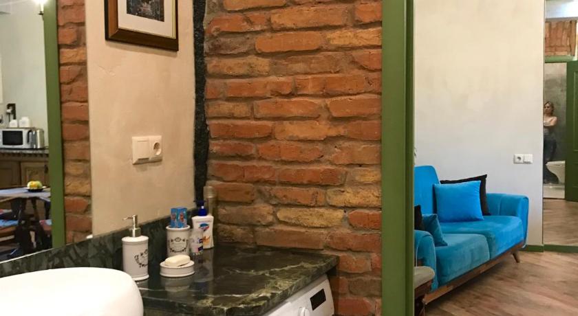 Lemonade Suites — Hotel in Tbilisi
