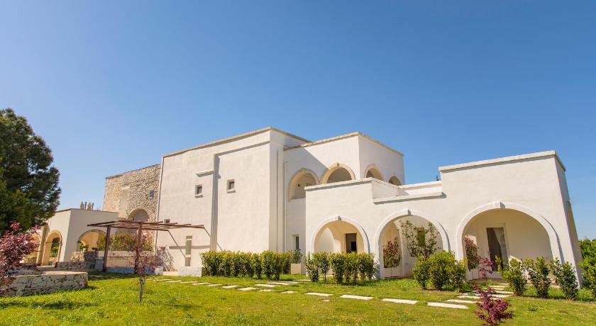 Tenuta Ermes — Hotel in Ostuni