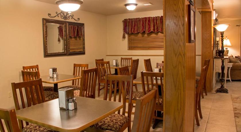 All American Inn & Suites Branson photo