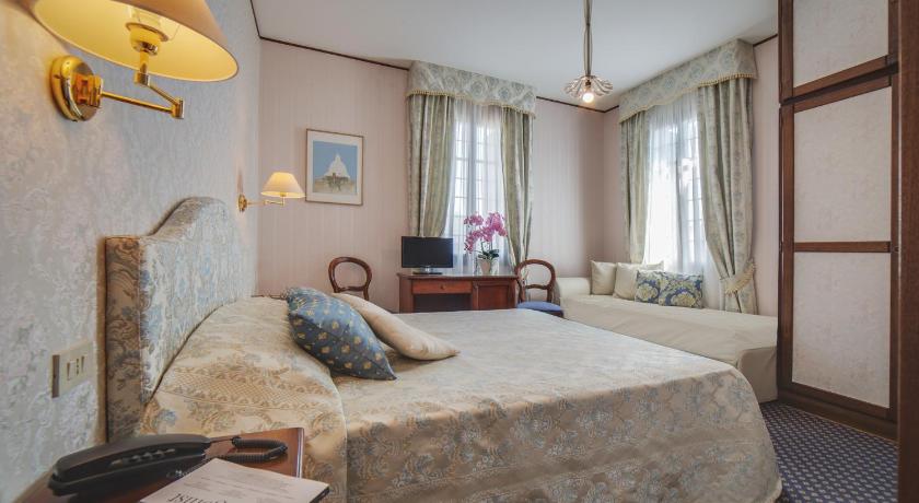 Deluxe háromszemélyes szoba (Deluxe Triple Room) fotója 0