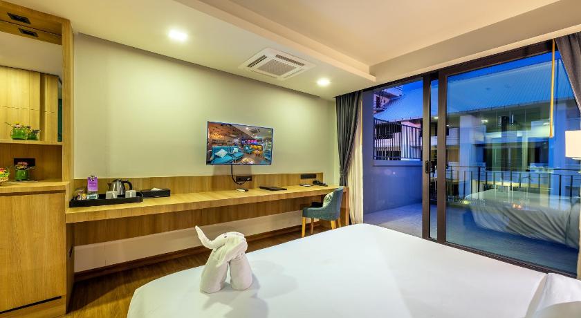 ラヨーン PLAAI Prime Hotel Rayong 4つ星 ホテル 外観
