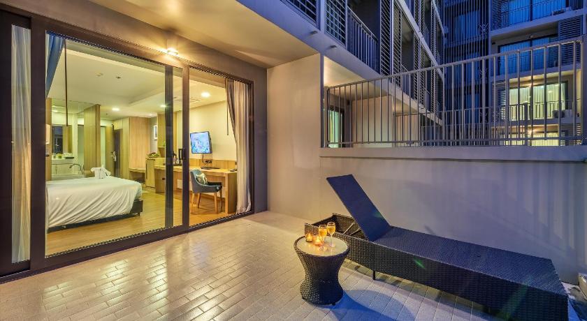Image of Studio Suite 0