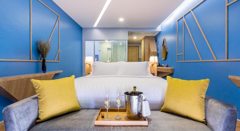 Image of Premier Garden View Room 0