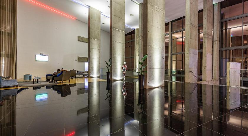 梅西莱拉格兰德 Algarve Race Resort Hotel 5星级 酒店 泳池