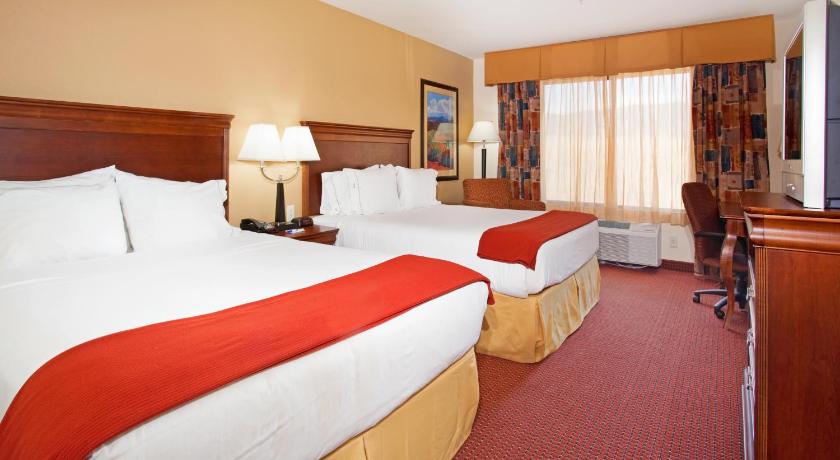 Holiday Inn Express Hotel & Suites Tooele