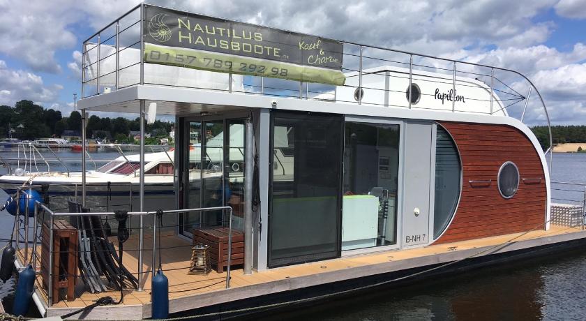 Festliegendes Hausboot Ferienwohnung Nautino Maxi Wildau 2020