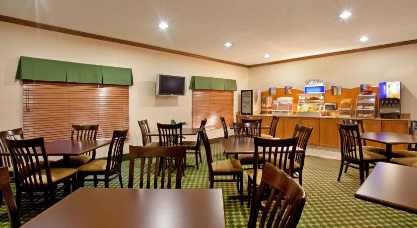 Baymont Inn & Suites Merrillville