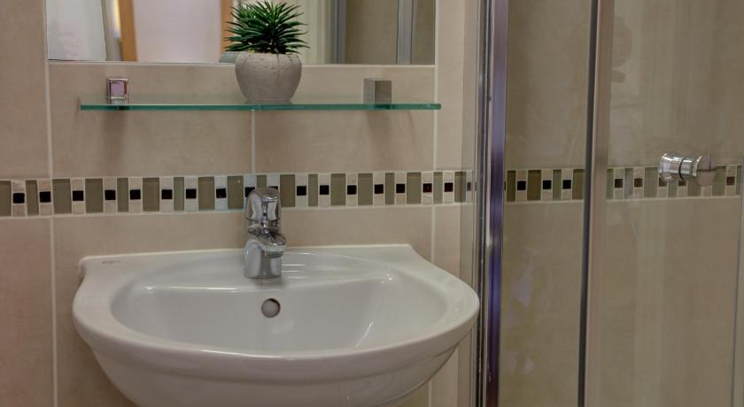 Image of Single Room 4