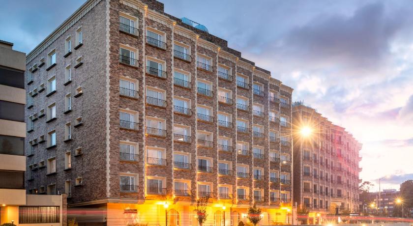 Apartamentos Dann — Hotel in Bogotá