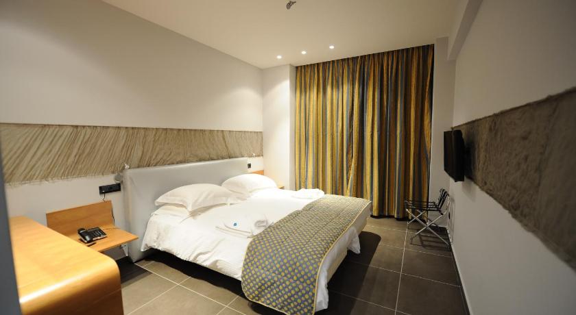 Image of Deluxe Double or Twin Room 0