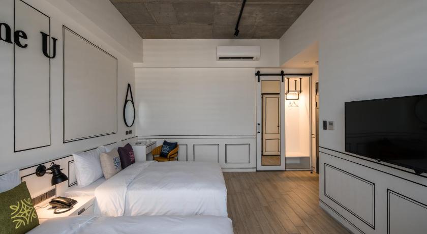 Image of Quadruple Room with Bath 1