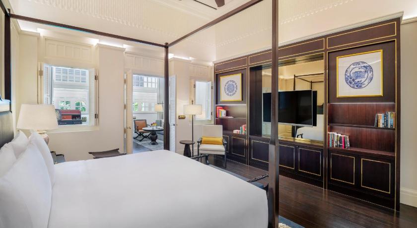 Image of Palm Court Suite King 0