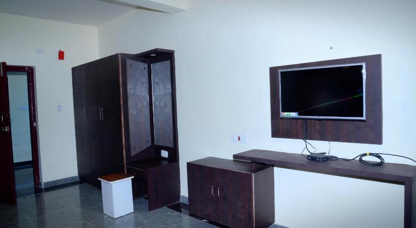 HOTEL SOUPARNIKA — Hotel in Sagar (Karnataka)
