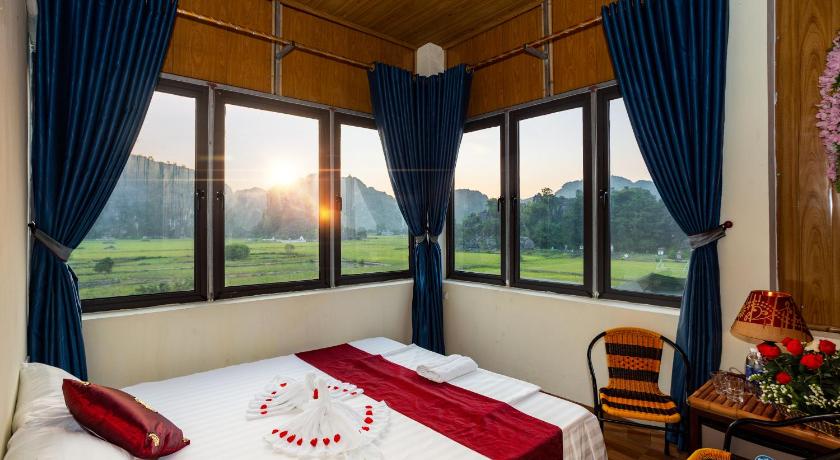 Hang Mua Central Homestay - image 2